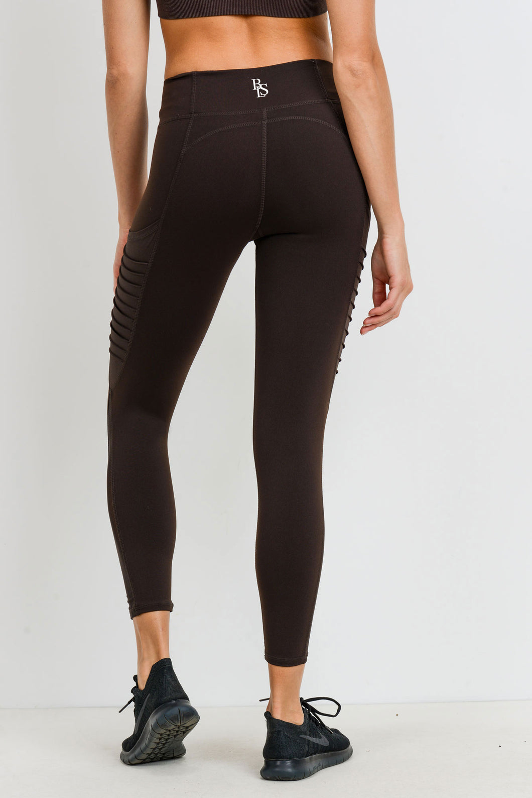 Athletique Low-Waisted Ribbed Leggings with Hidden Pocket and Mesh Panels  in 2023